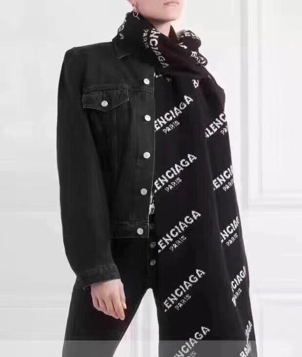 Balenciaga巴黎世家男女通用字母圍巾  mmj1336